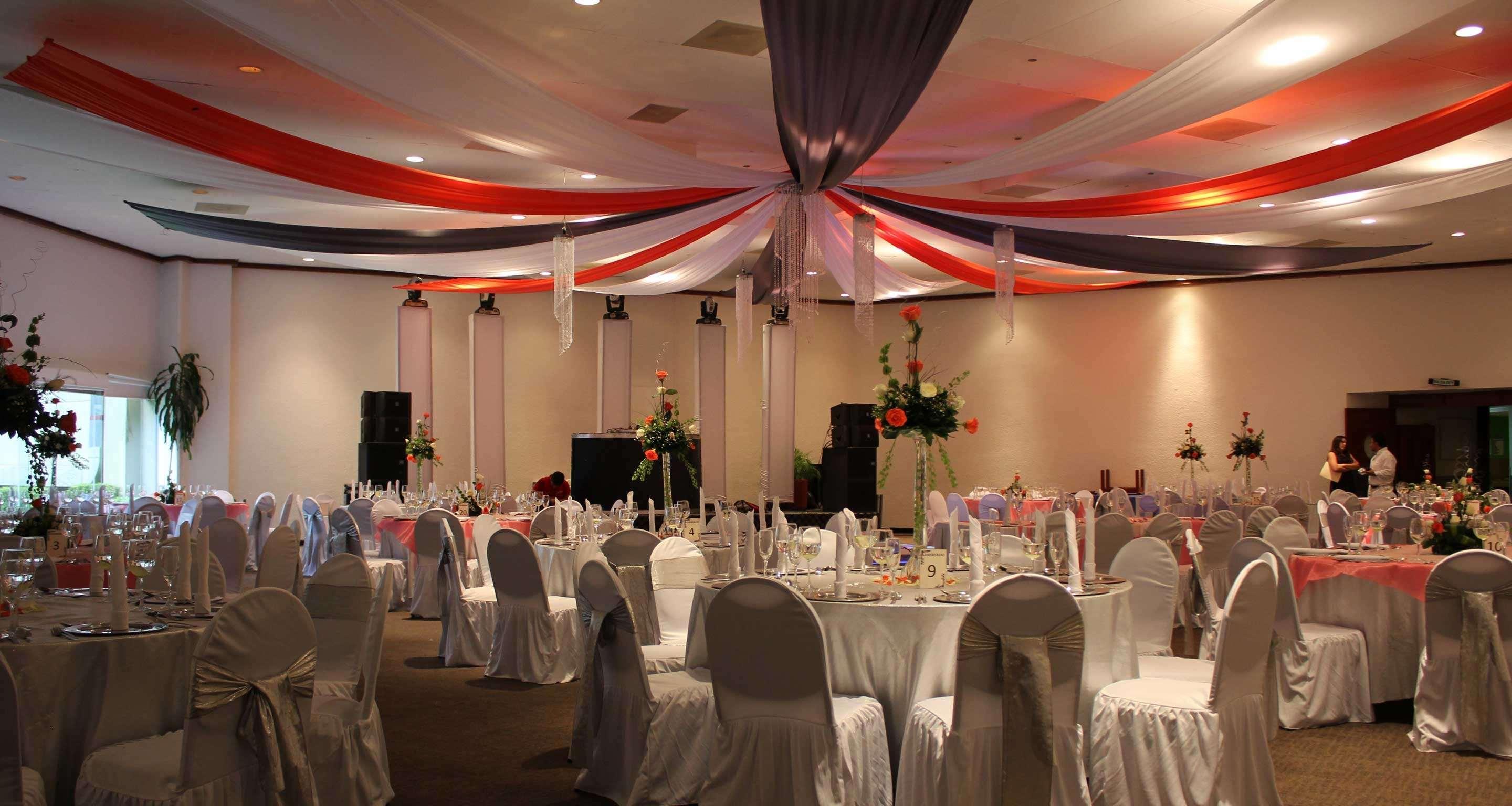 Grand Cantalagua Hotel Morelia, BW Signature Collection Bagian luar foto A wedding reception