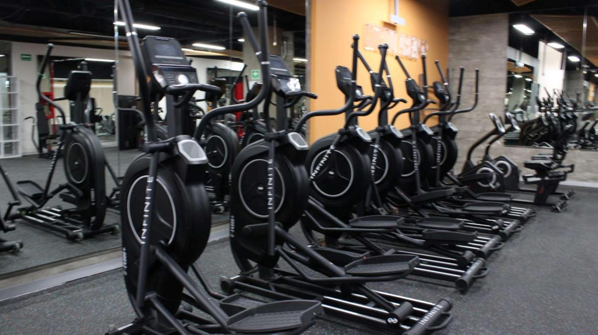 Grand Cantalagua Hotel Morelia, BW Signature Collection Bagian luar foto Elliptical cross trainer